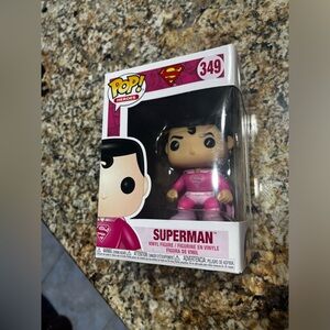 FUNKO POP FIGURE Superman (Limited edition breast cancer colors)